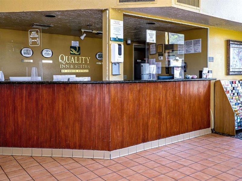 Hotel Quality & Camarillo-oxnard 2*