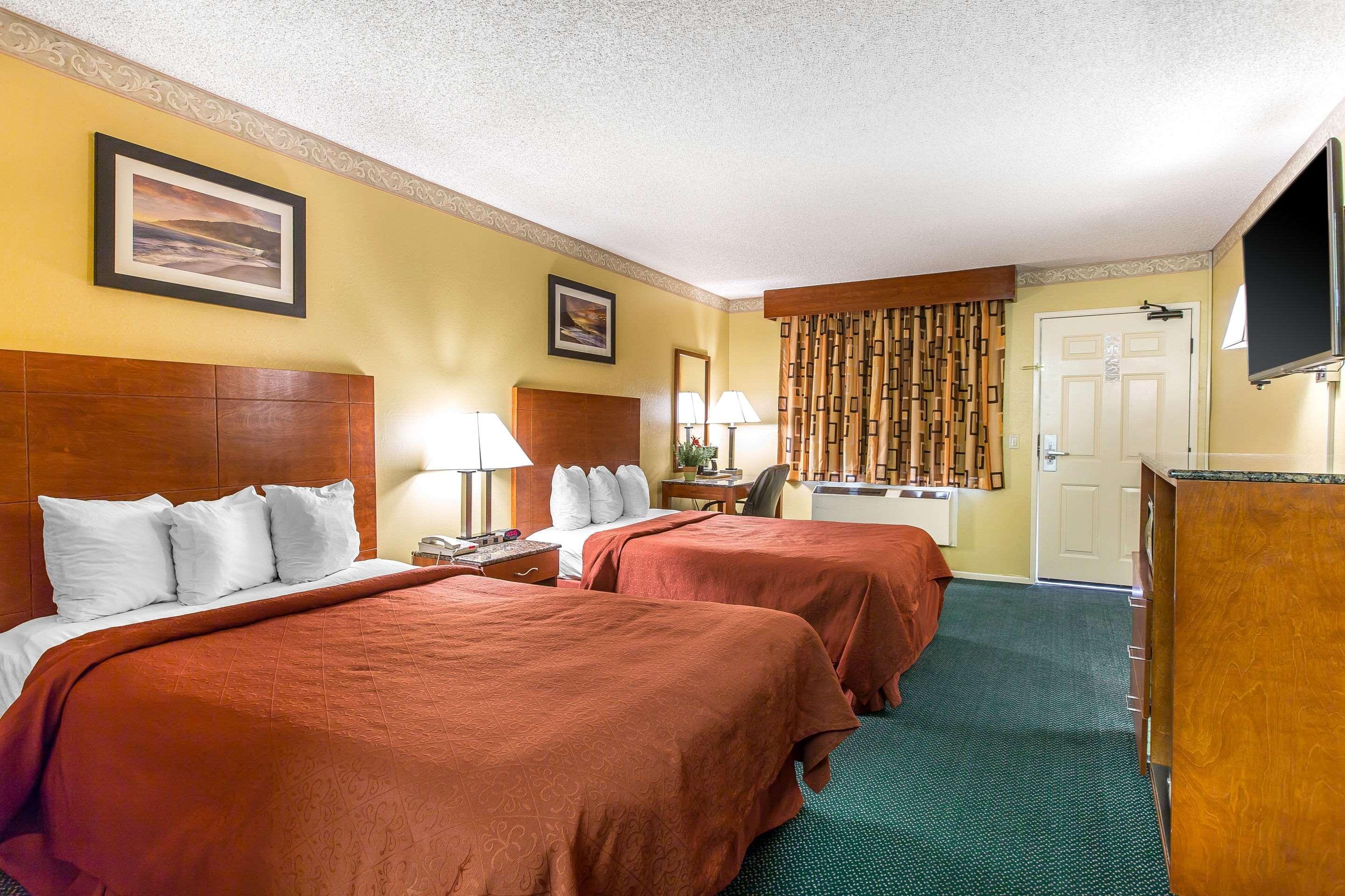 Hotel Quality & Camarillo-oxnard Camarillo