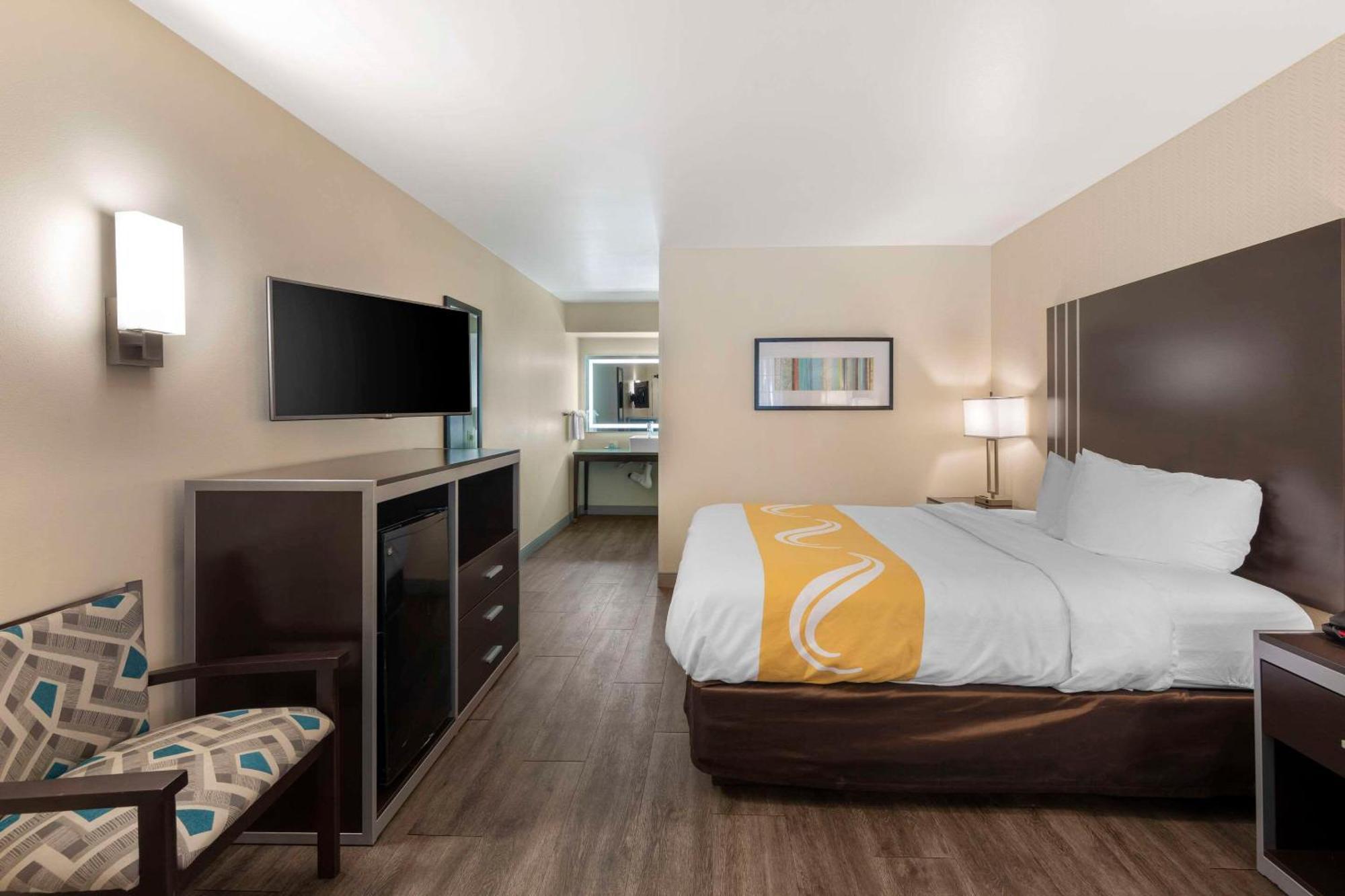 Hotel Quality & Camarillo-oxnard Camarillo