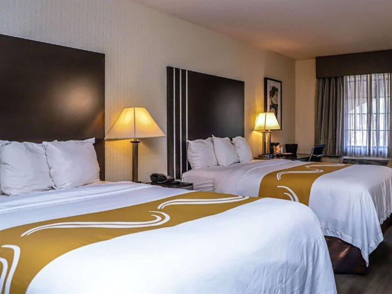 Quality Inn&suites Camarillo-oxnard Hotel