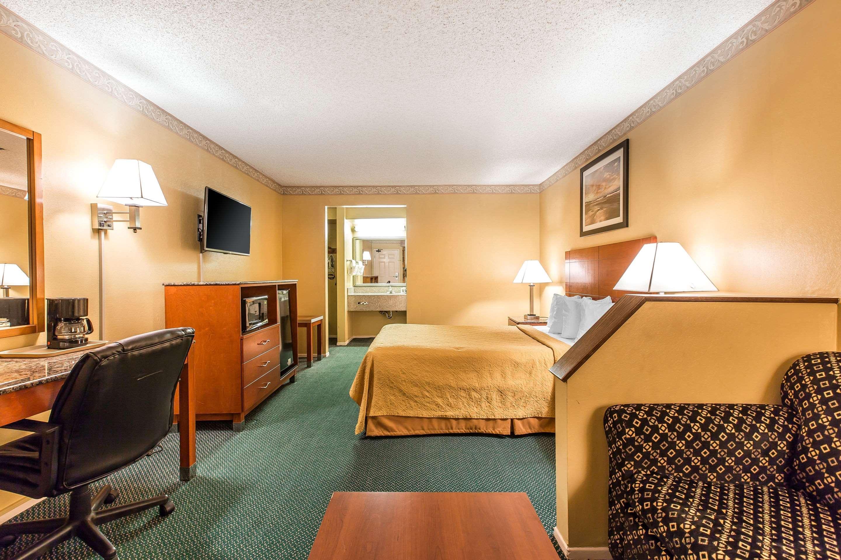 Quality Inn&suites Camarillo-oxnard Camarillo
