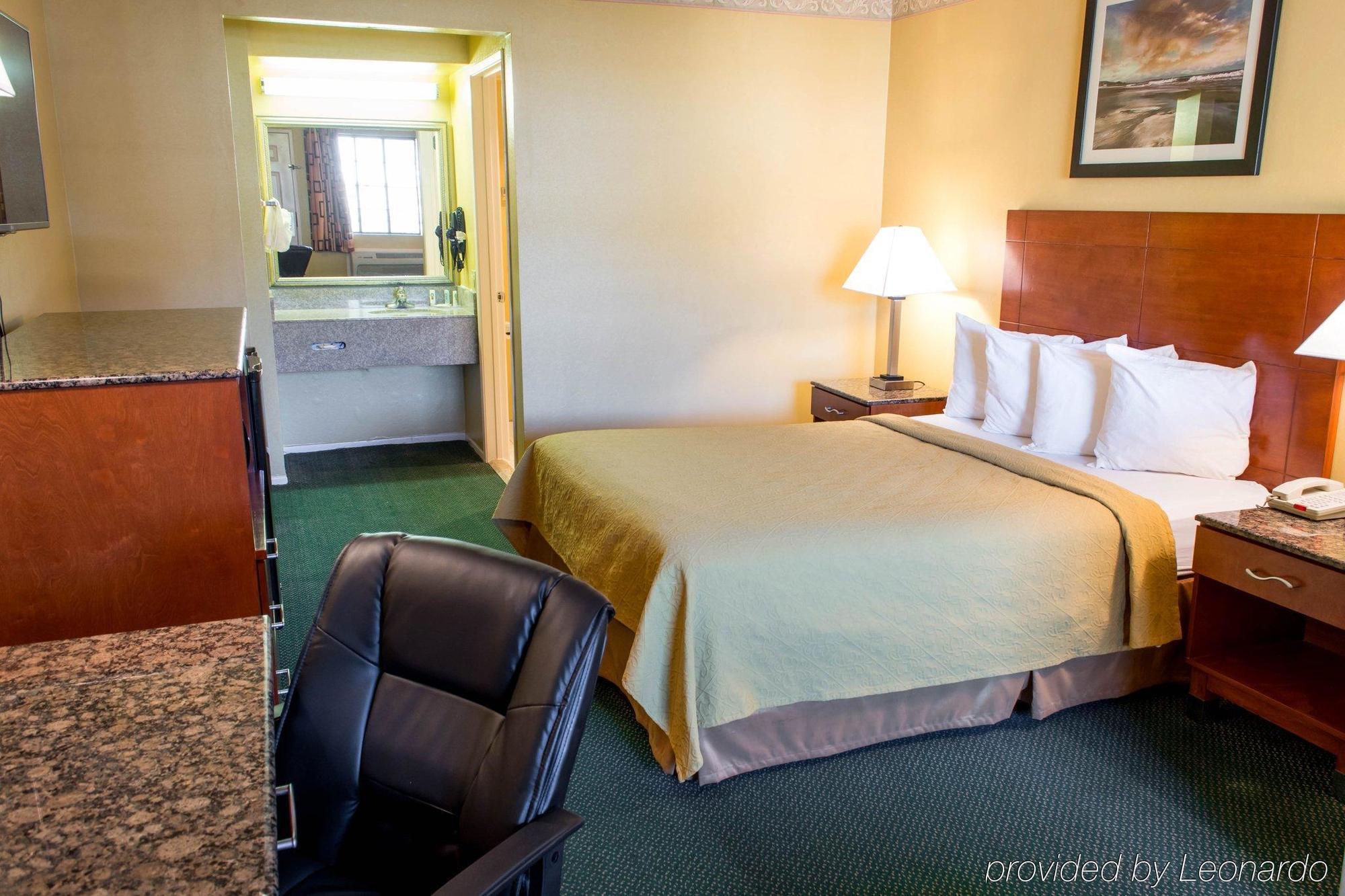 Quality Inn&suites Camarillo-oxnard